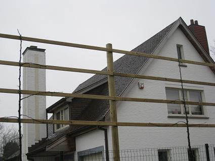 leiboomconstructie met houten latten leiboomconstructie met houten latten